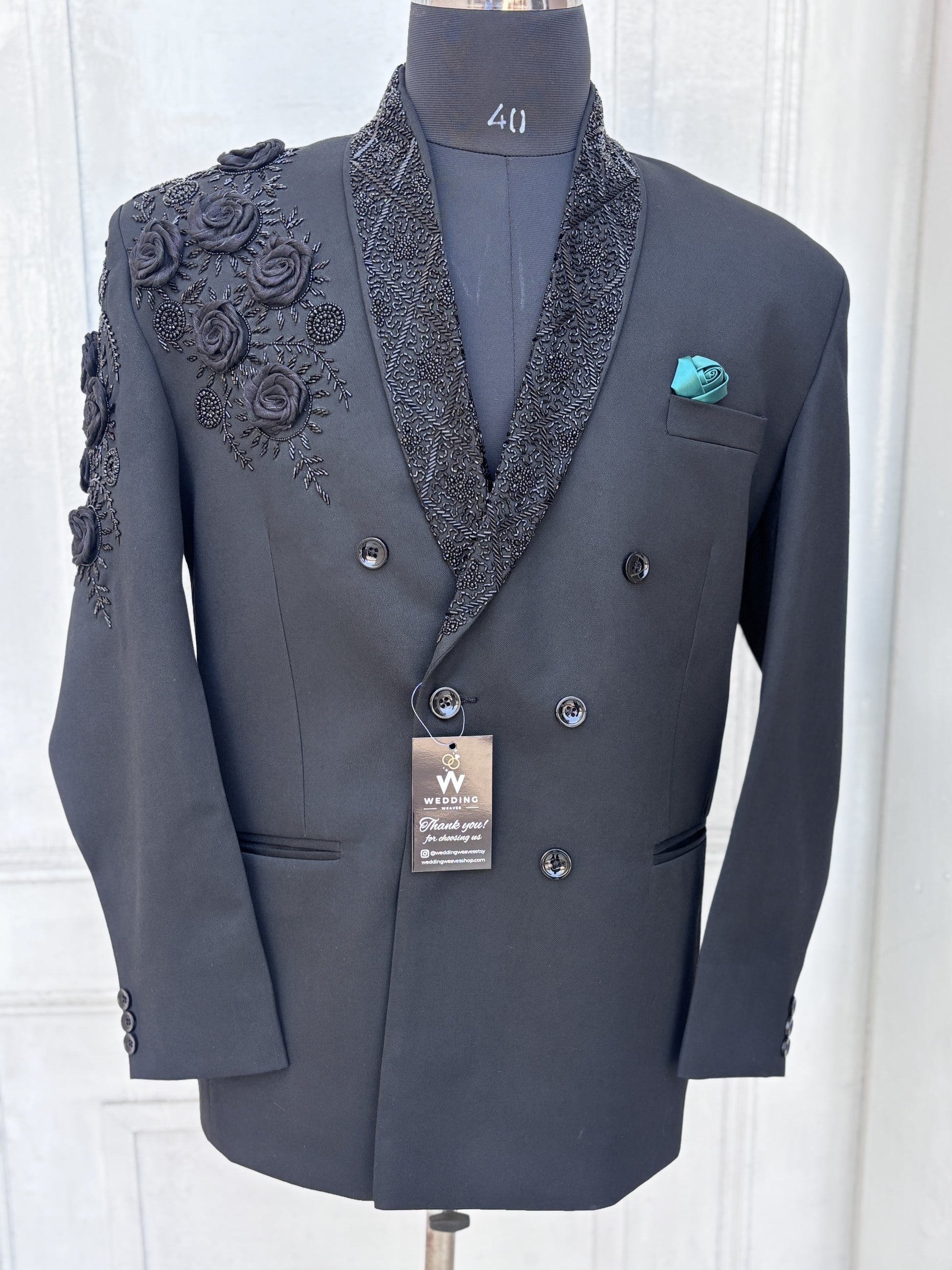 Black suit jacket with floral embroidery 