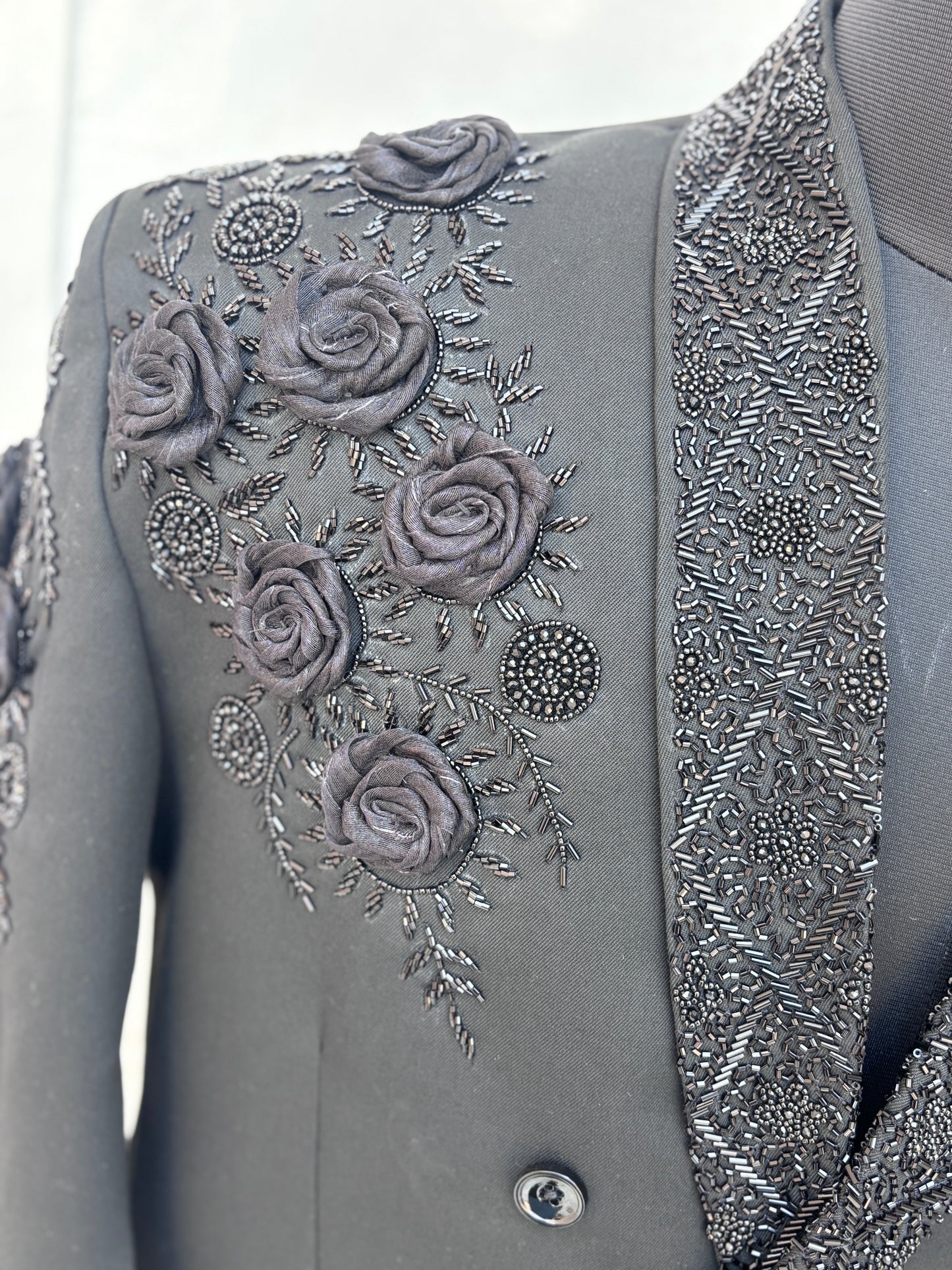 Black Couture Double-Breasted Two-Piece Suit with Exquisite Hand-Beaded Shawl Lapel and 3D Floral Embroidery
