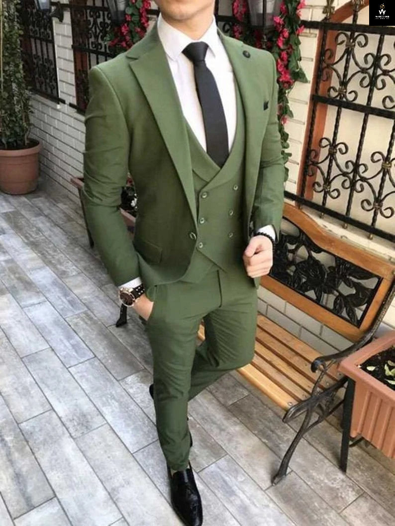 Classic Green Men’s Three-Piece Wedding Suit – Tailored Formal Attire
