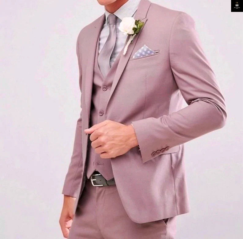 Classic Pink Men’s Three-Piece Wedding Suit – Tailored Formal Wear